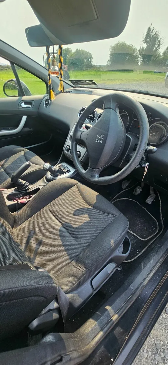 Peugeot 308 2009 - Image 2