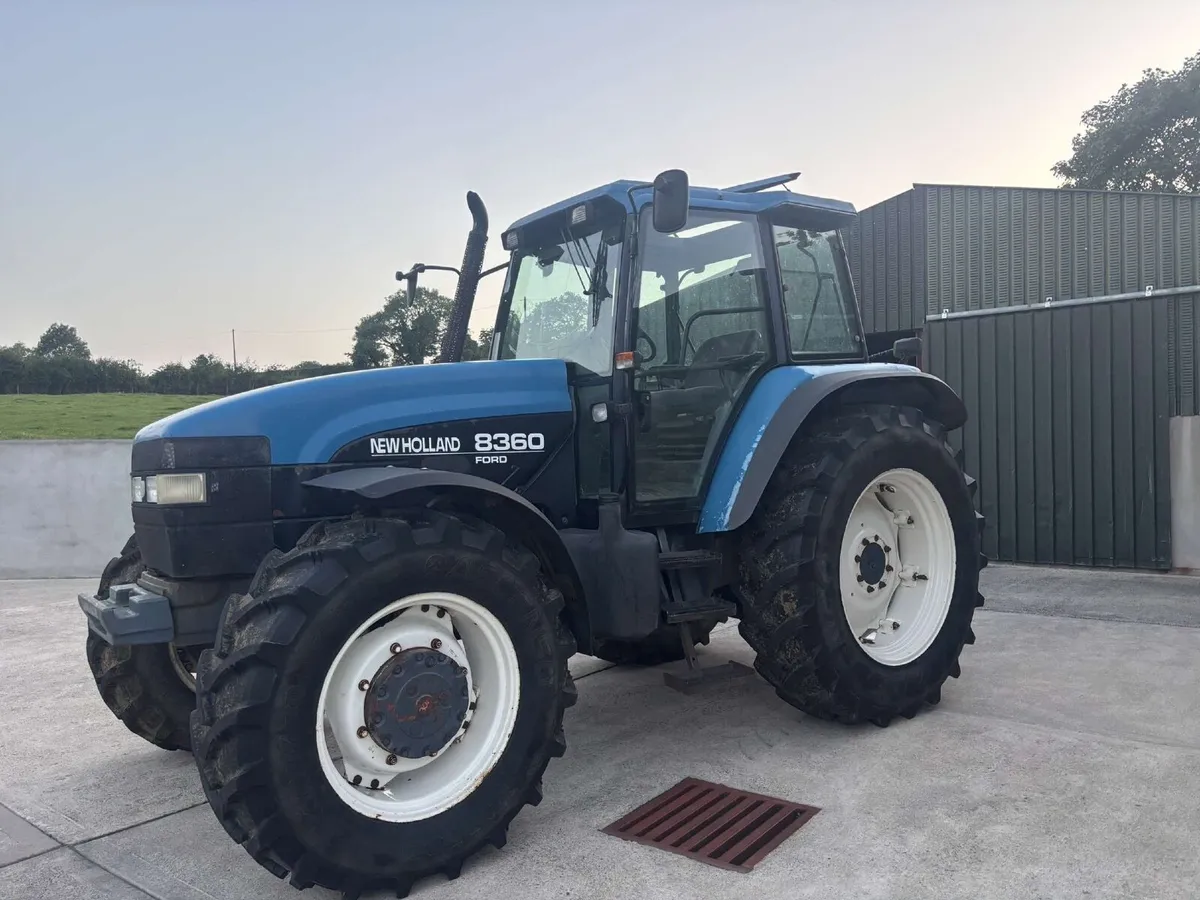 1998 New Holland 8360 tractor - Image 1