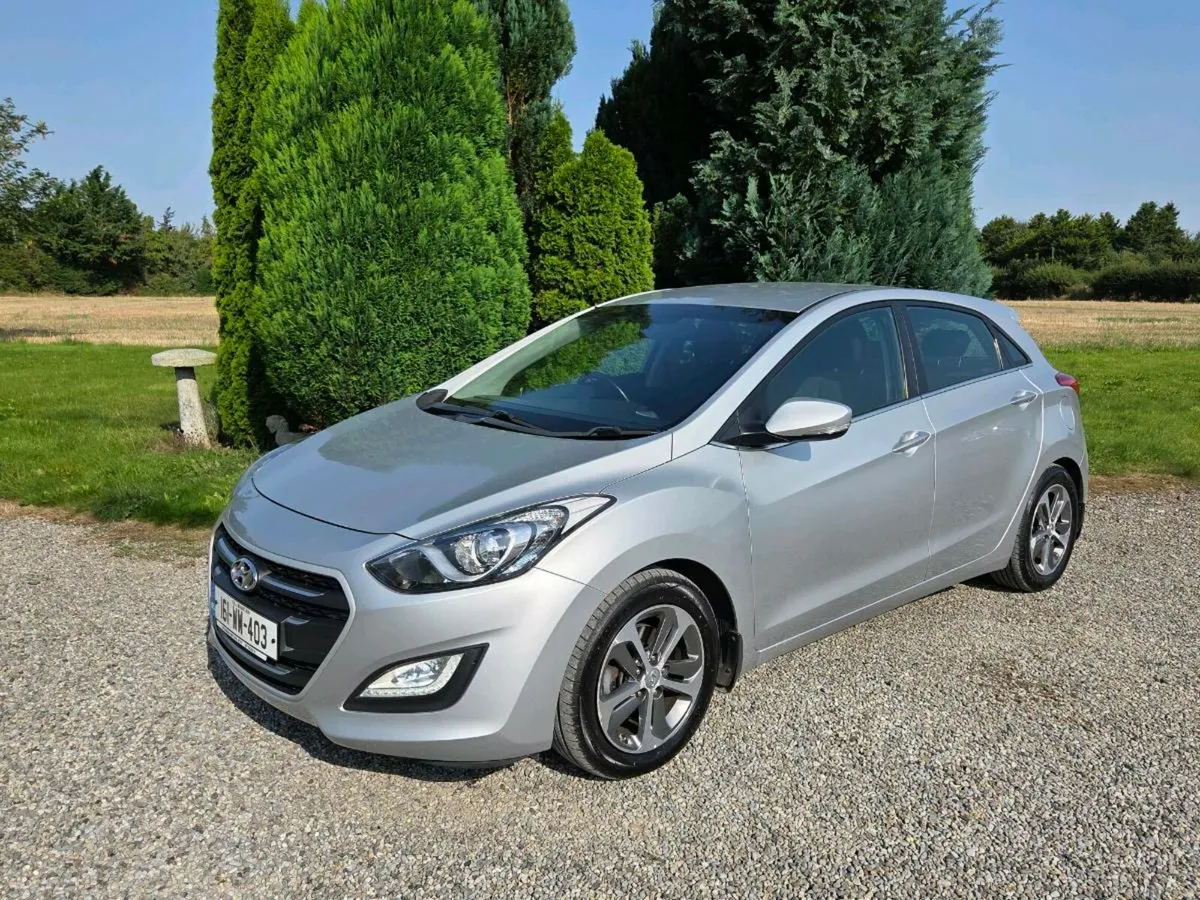 Very Low Mileage Hyundai i30 CRDi - Image 2