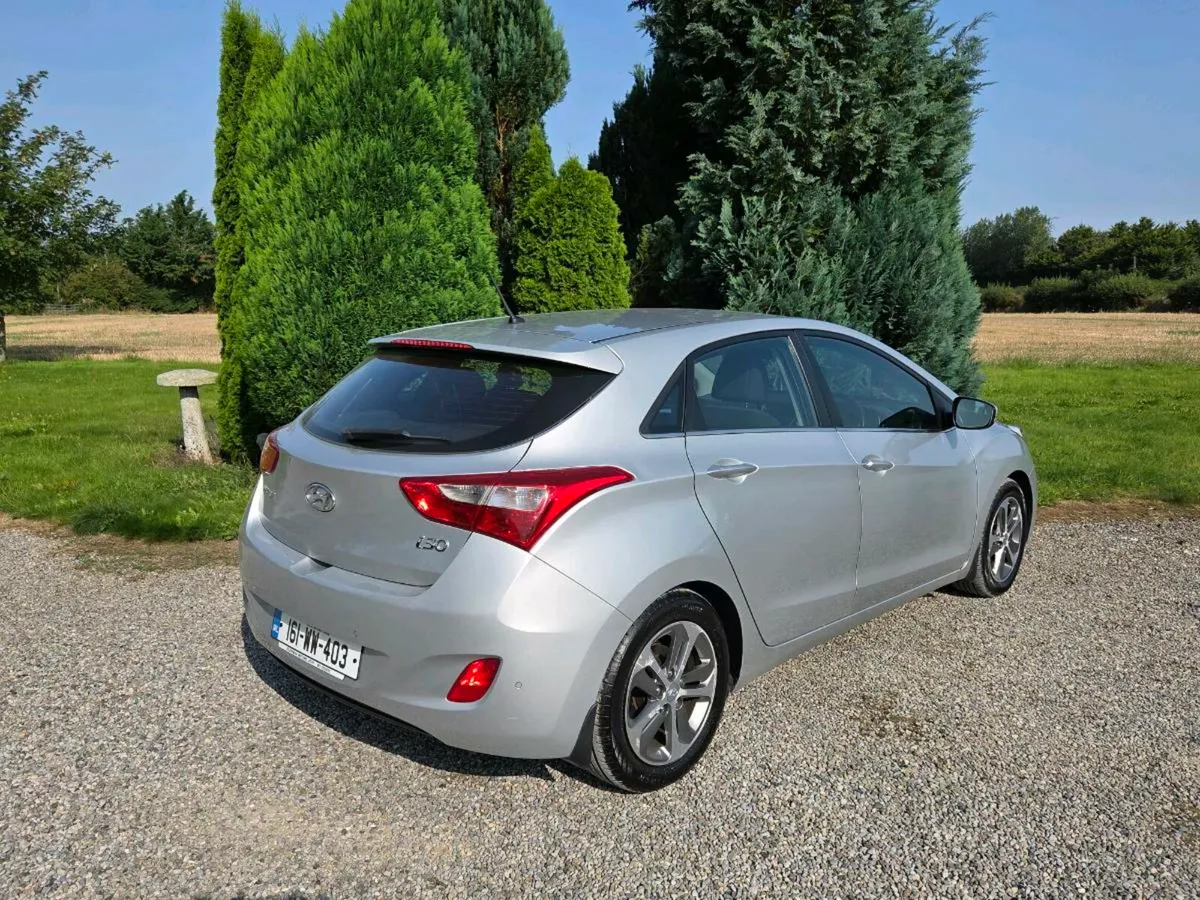 Very Low Mileage Hyundai i30 CRDi - Image 3