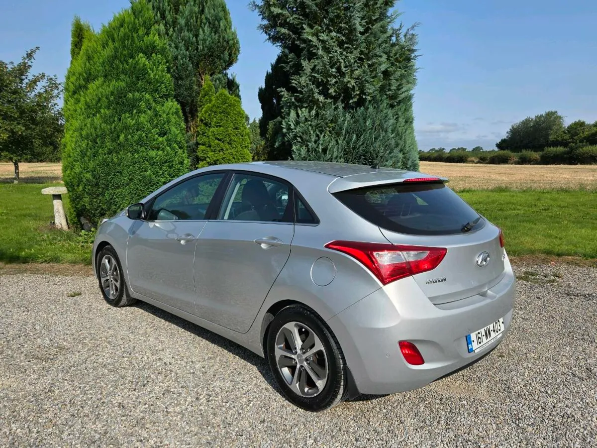 Very Low Mileage Hyundai i30 CRDi - Image 4