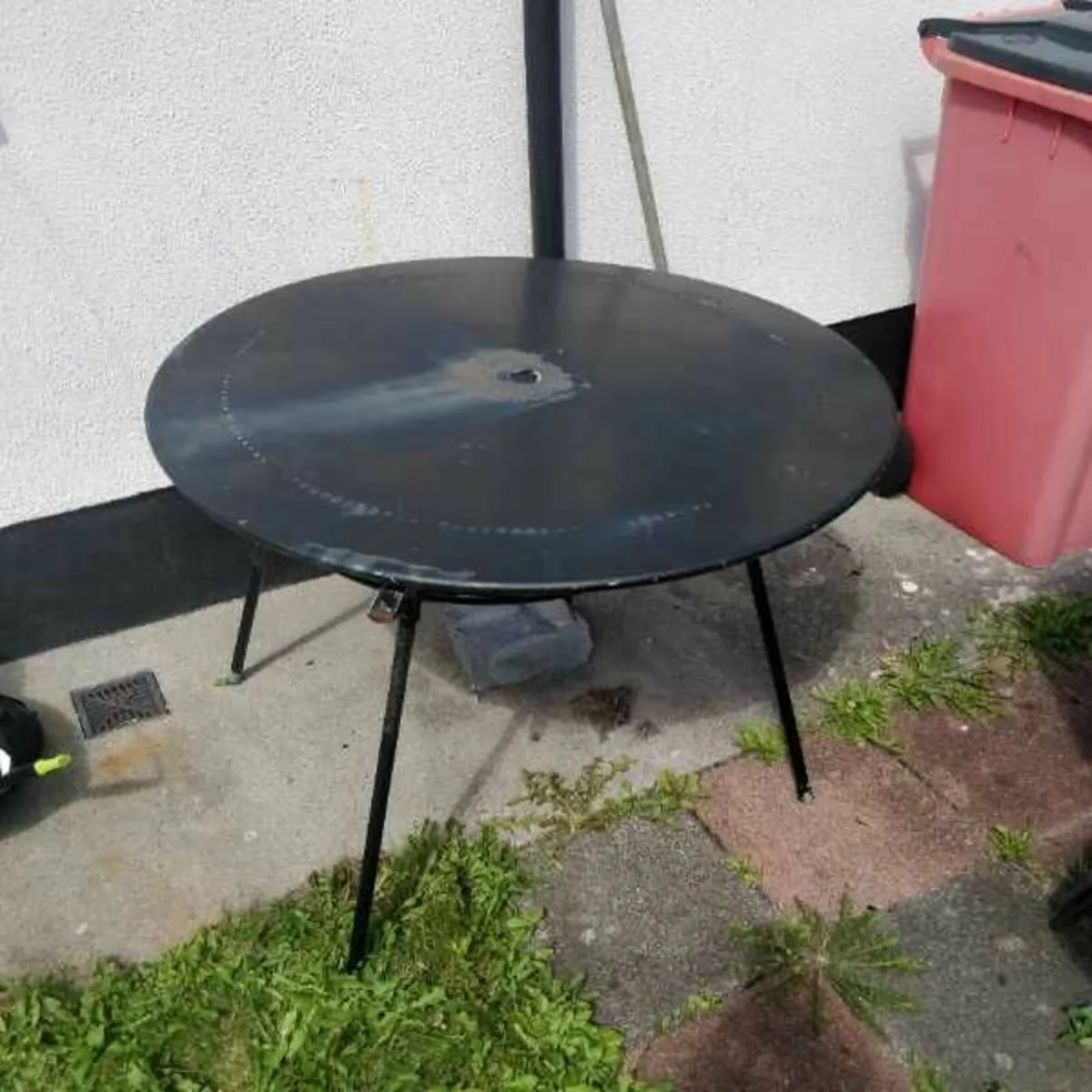 FREE OUTDOOR TABLE - Image 1