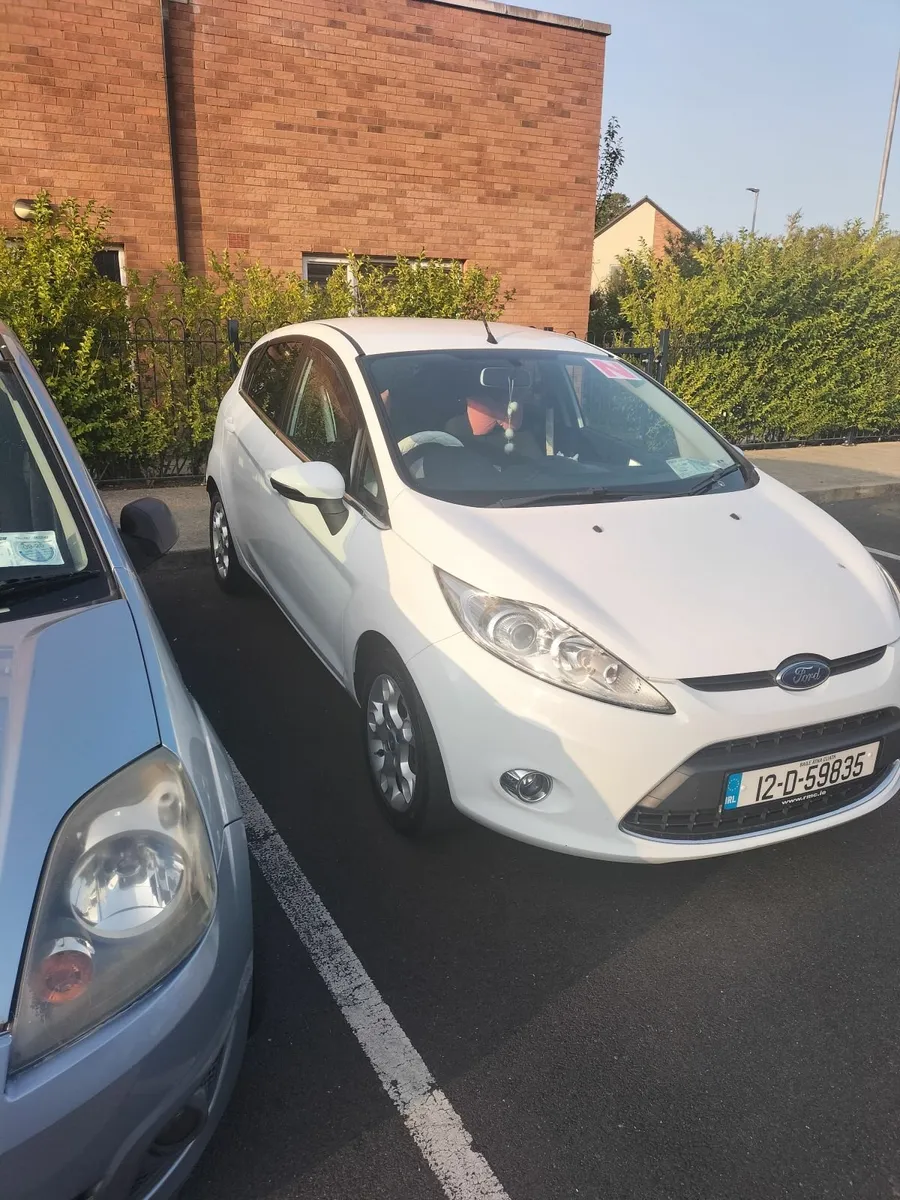 Ford Fiesta 2012 - Image 2