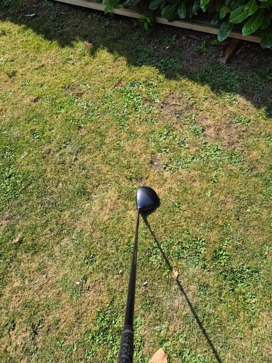 Titleist 917 D2 Driver - Image 2