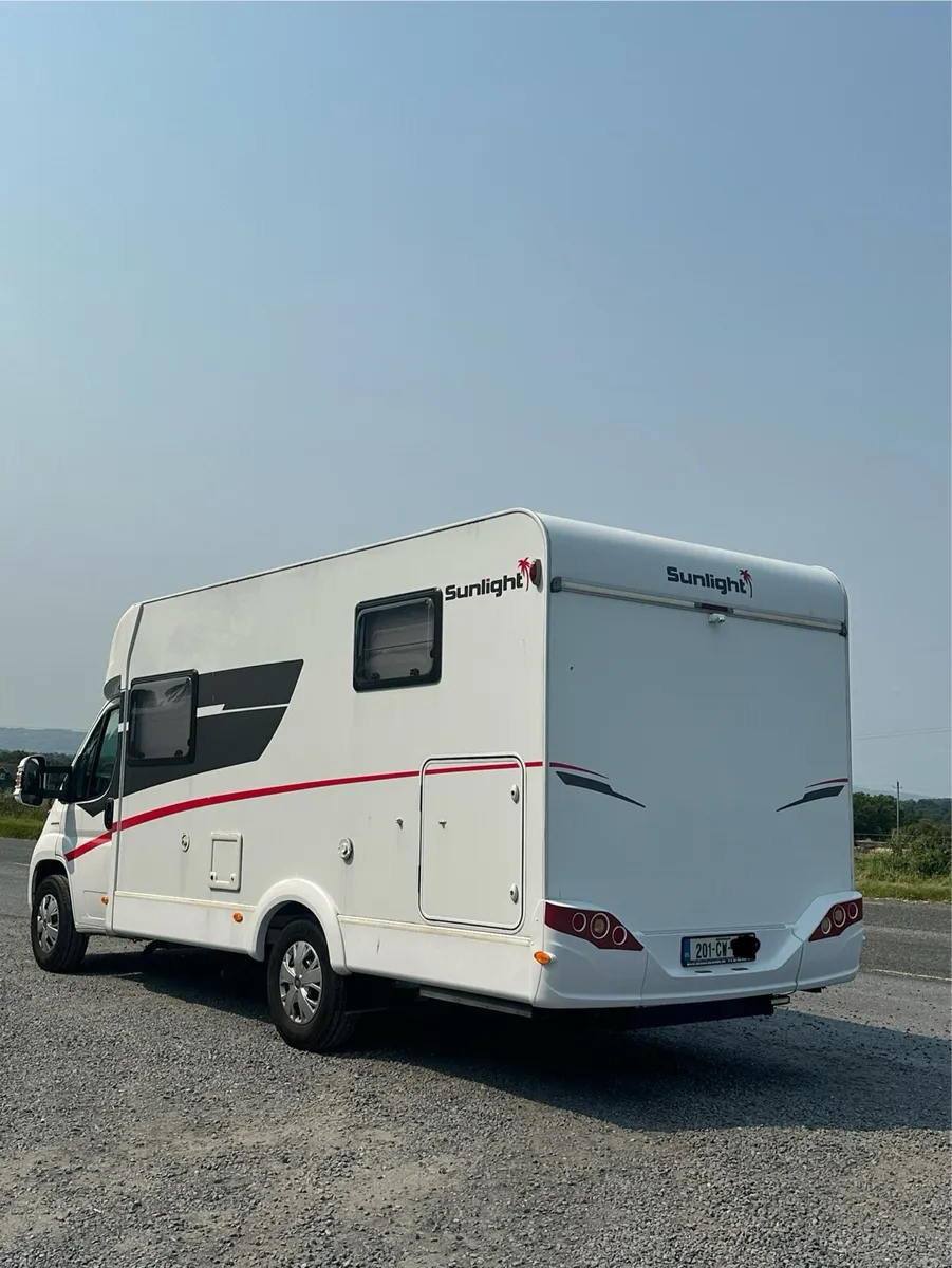 2020 Sunlight T66 motorhome - Image 3