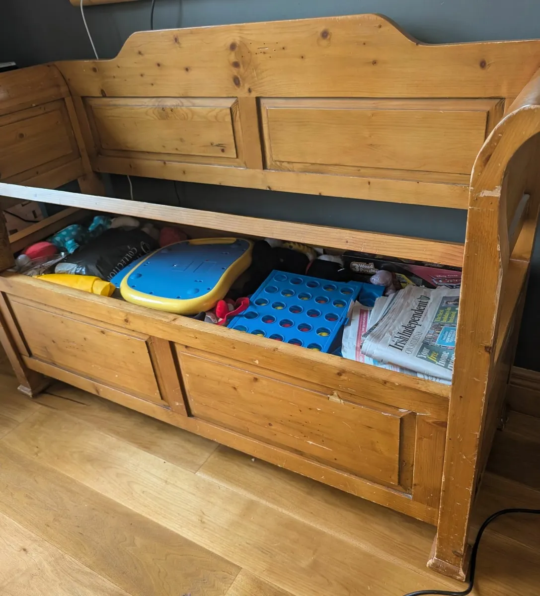 Wooden storage bench - Image 2