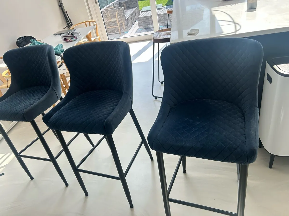Bar stools - Image 1