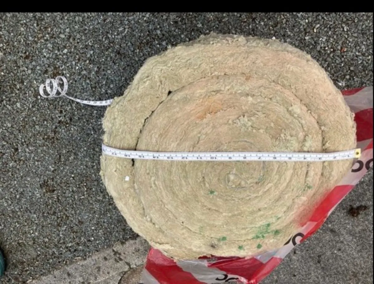 Insulation bails x4 - Image 3