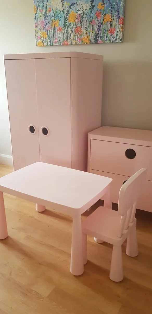 Children's Furniture Set - Image 1
