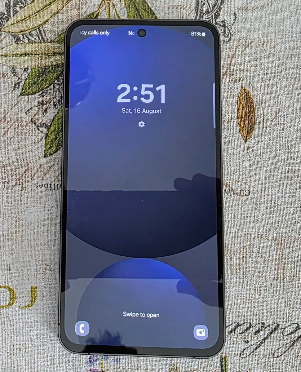 Samsung galaxy S24FE - Image 3