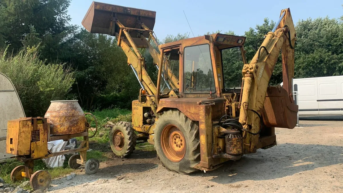 Ford 550 digger - Image 1