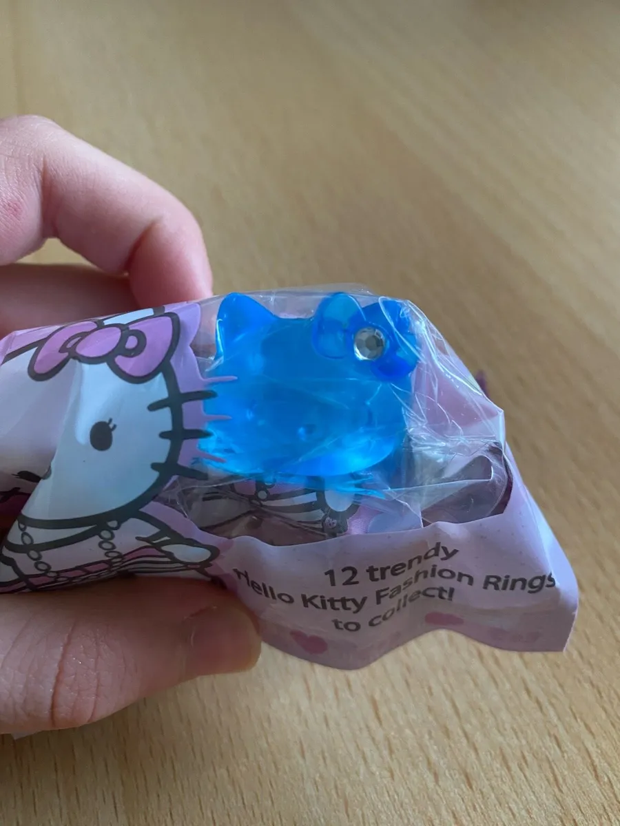 2 Brand New Hello Kitty Fashion Rings - Image 3