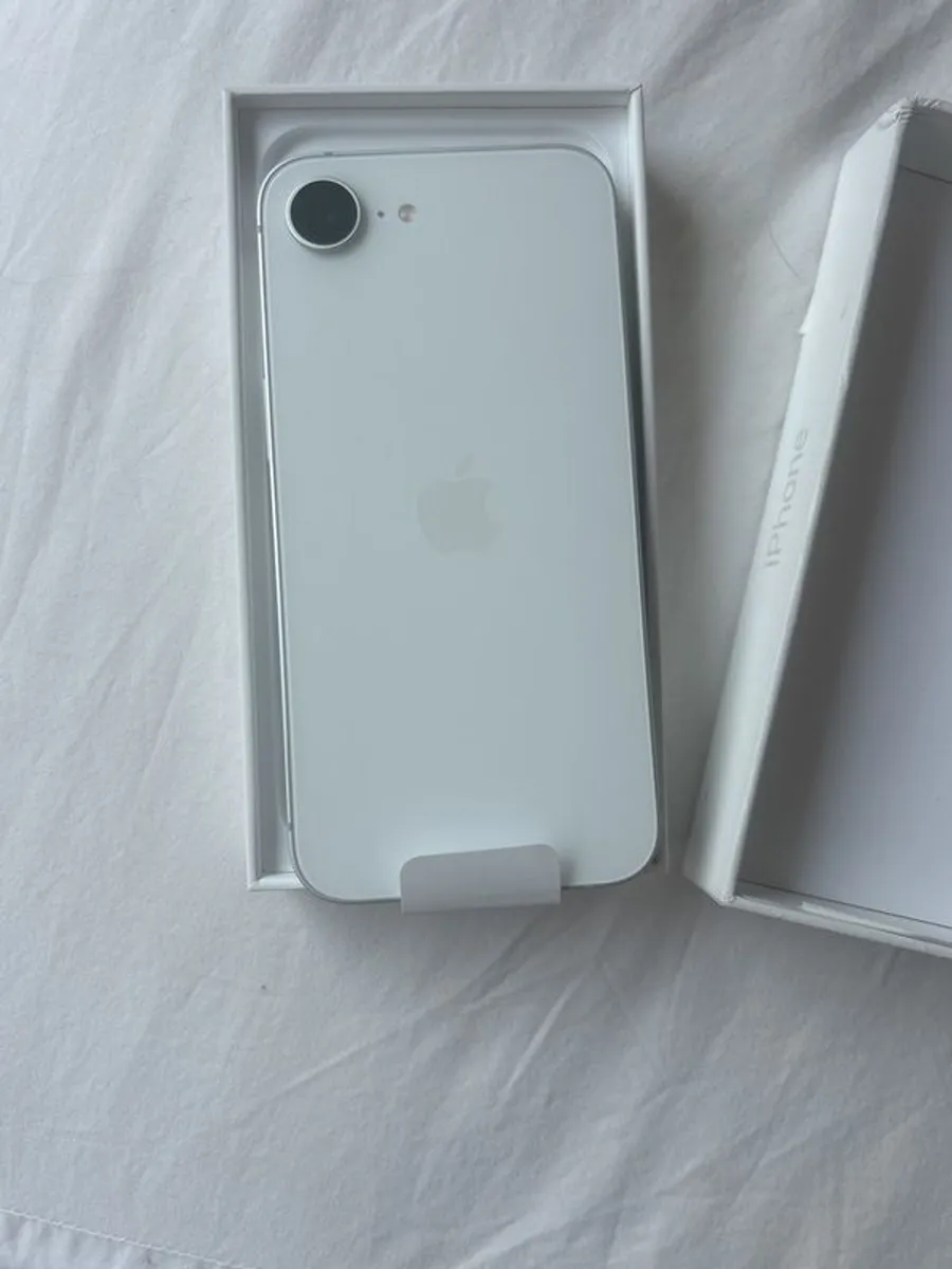 Brand New Iphone 16 - Image 3