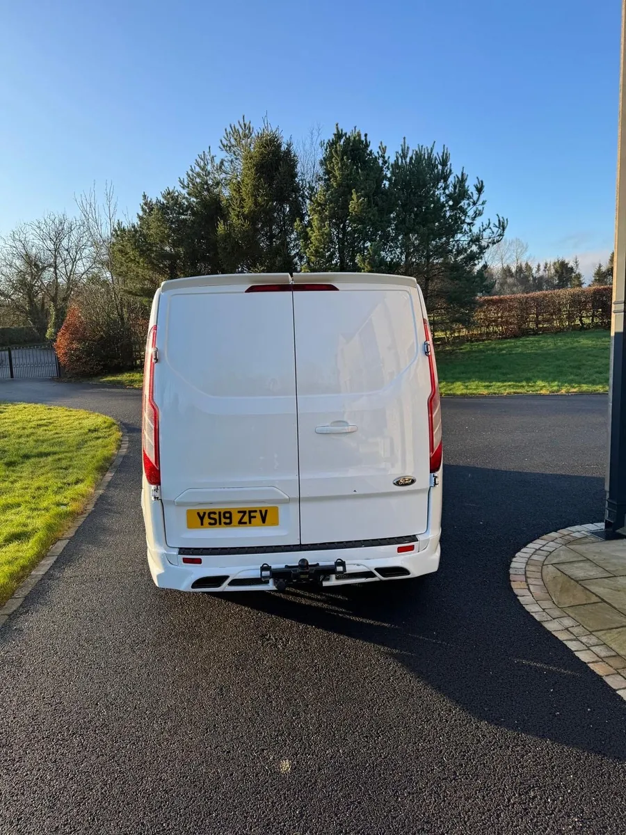 Ford Transit Crew Cab - Image 3