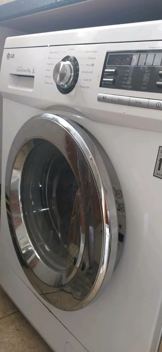 Washing machine - Image 1
