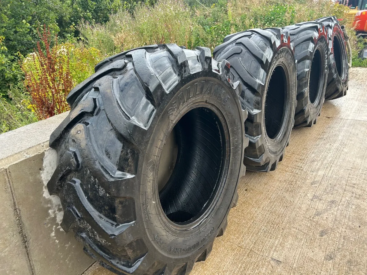 X4 Part Worn Alliance 460/70R24 Telehandler Tyres - Image 3