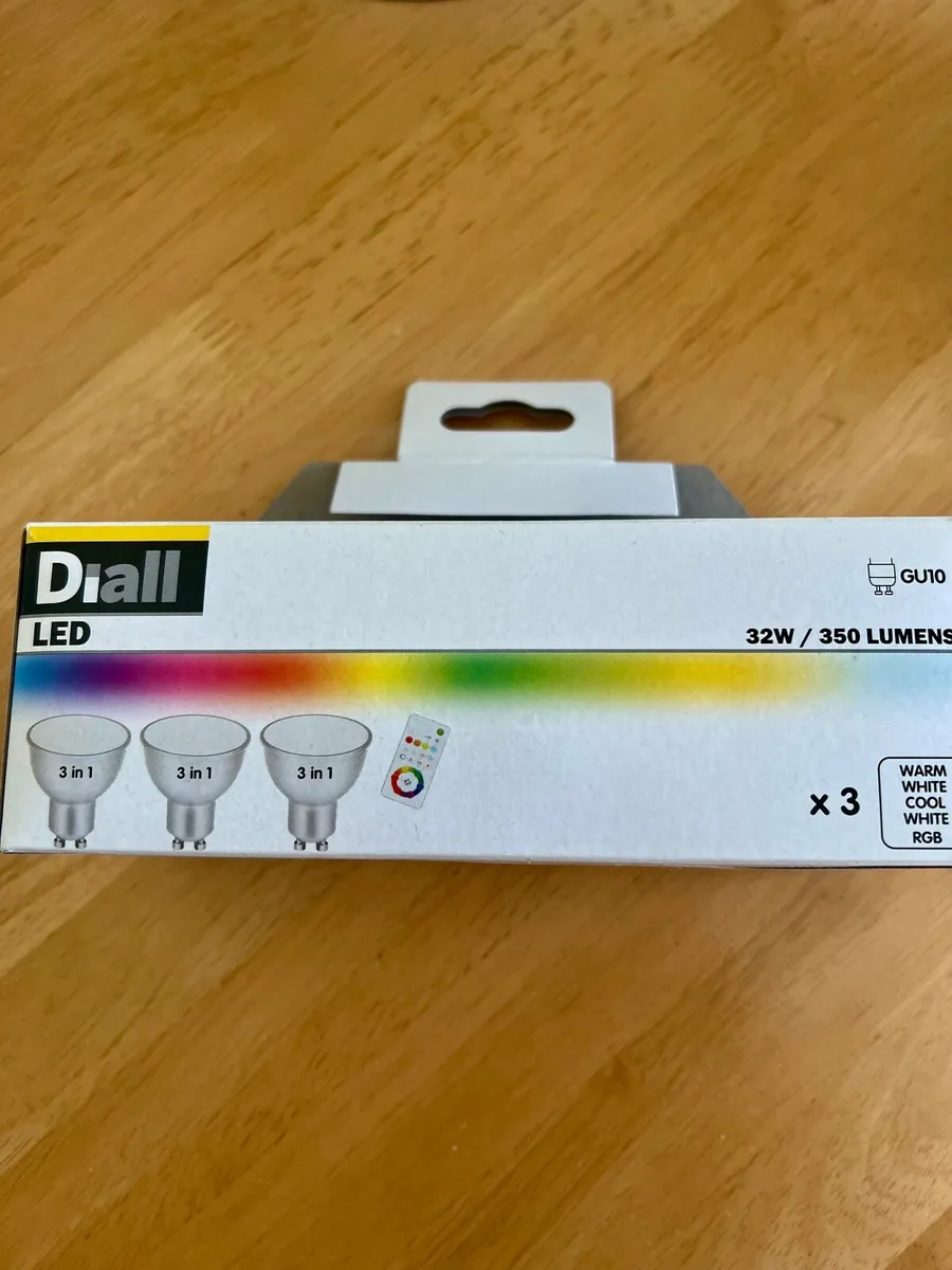 Lighting x 6 pieces (plus bulbs) - Image 3