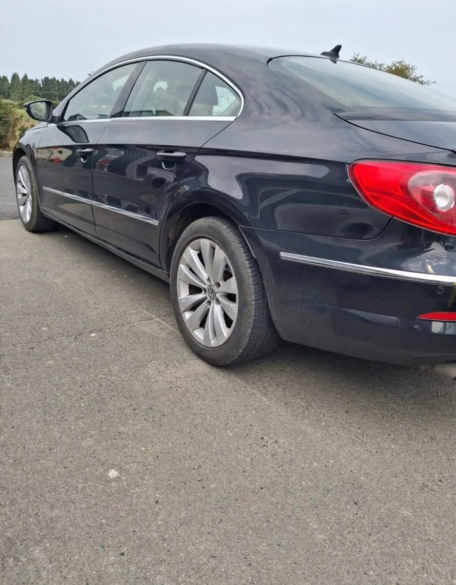 Volkswagen Passat CC - Image 4