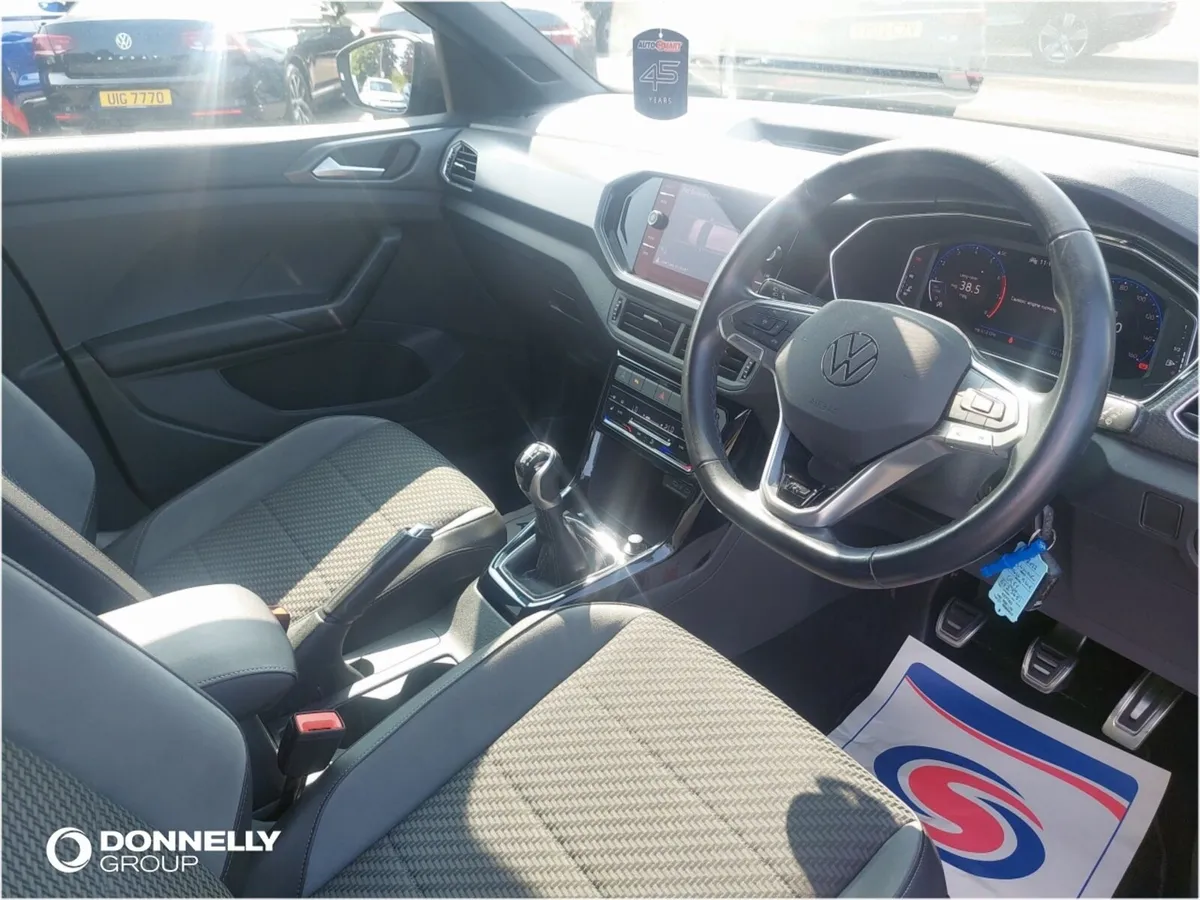 Volkswagen T-cross Estate R-Line - Image 2