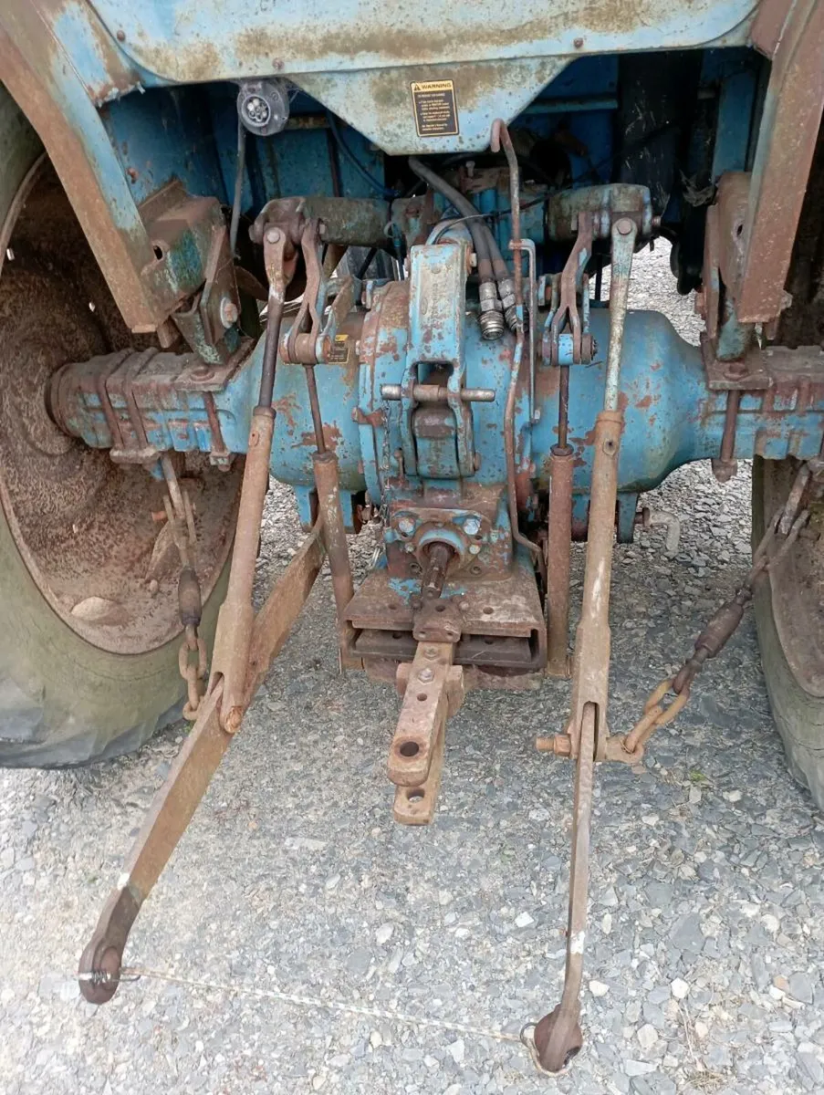 Ford 4600 - Image 4