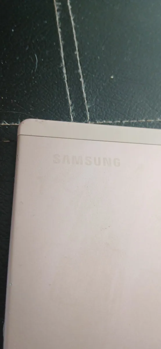 Samsung tablet - Image 1