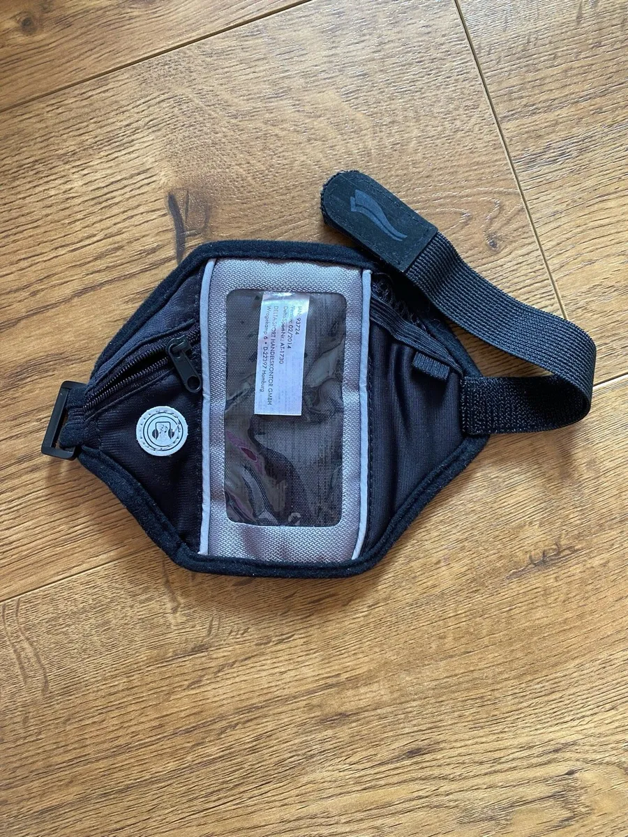 Black Phone Arm Pouch Holder for Running - Image 1
