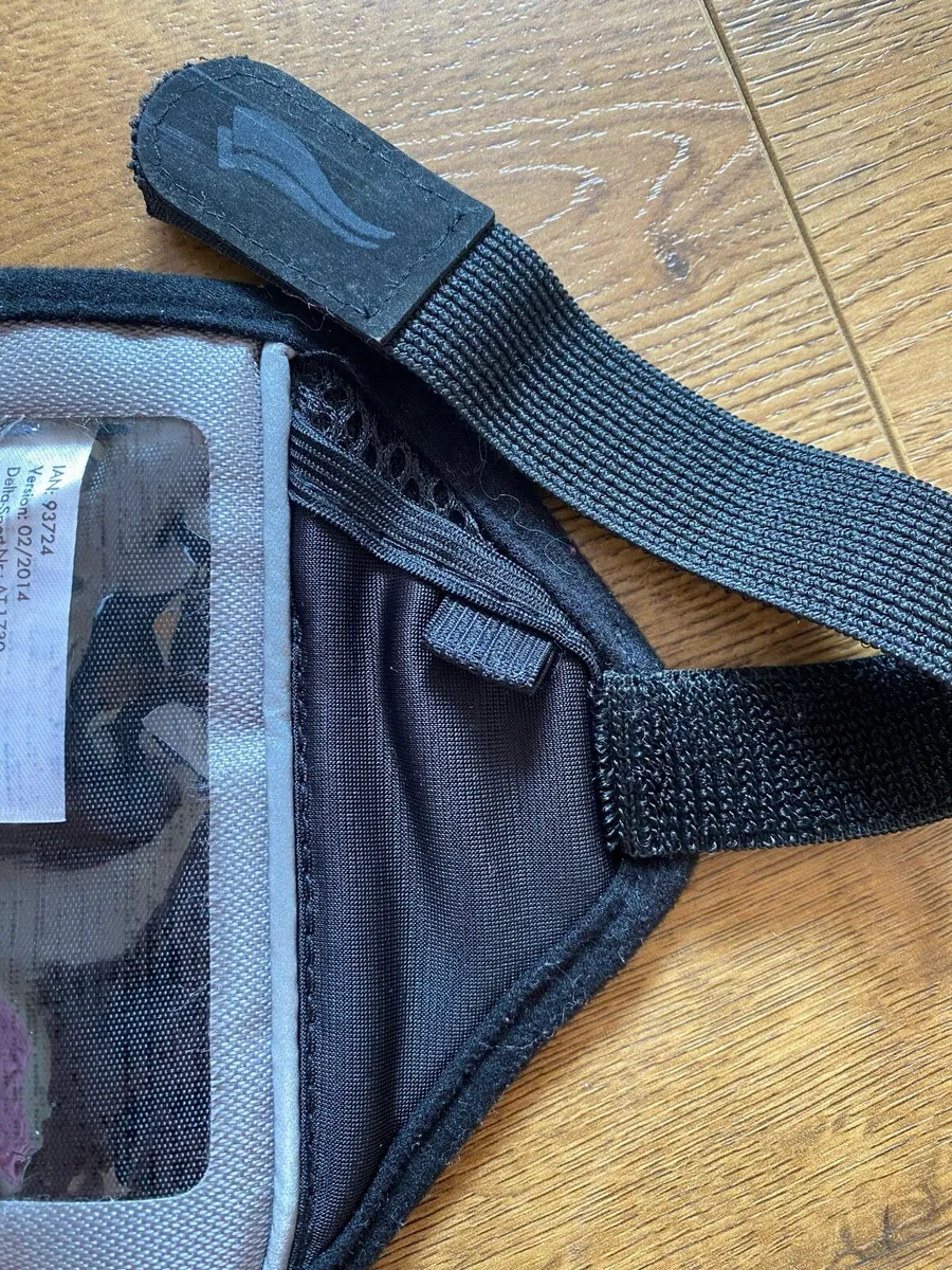 Black Phone Arm Pouch Holder for Running - Image 3