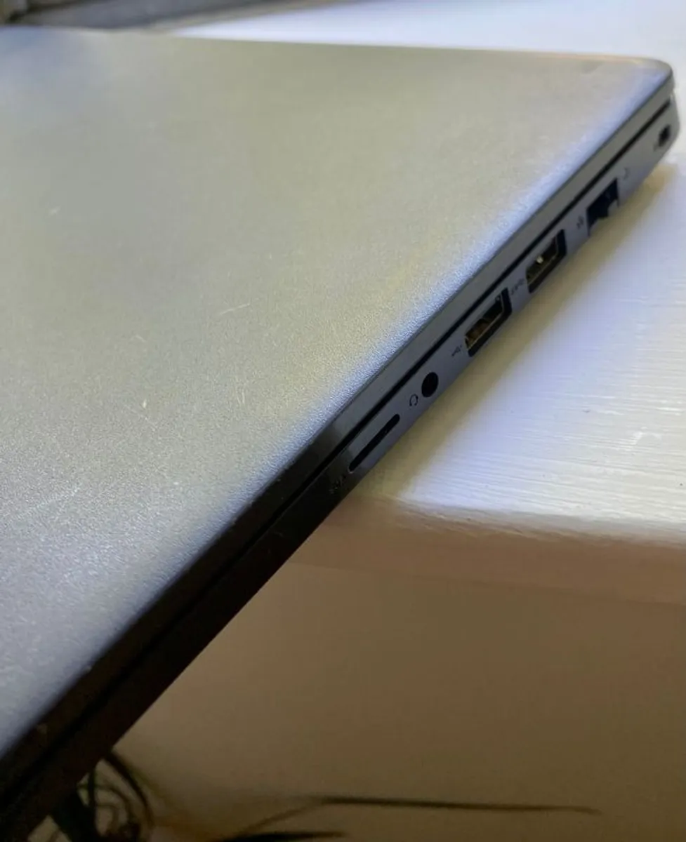 Dell Laptop i5 10th Gen 16GB RAM  237GB SSD - Image 3