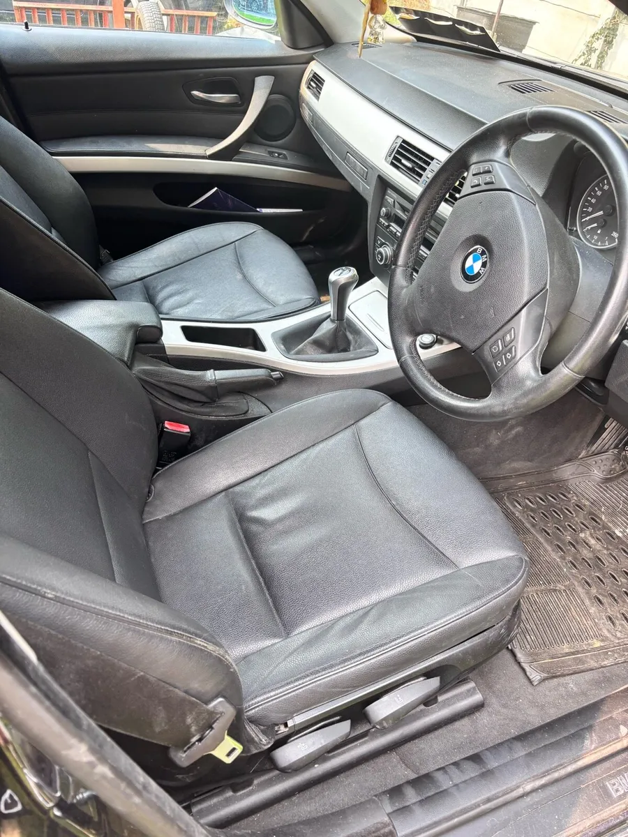 BMW 2007 320I SE Z3S7 4 DR - Image 4