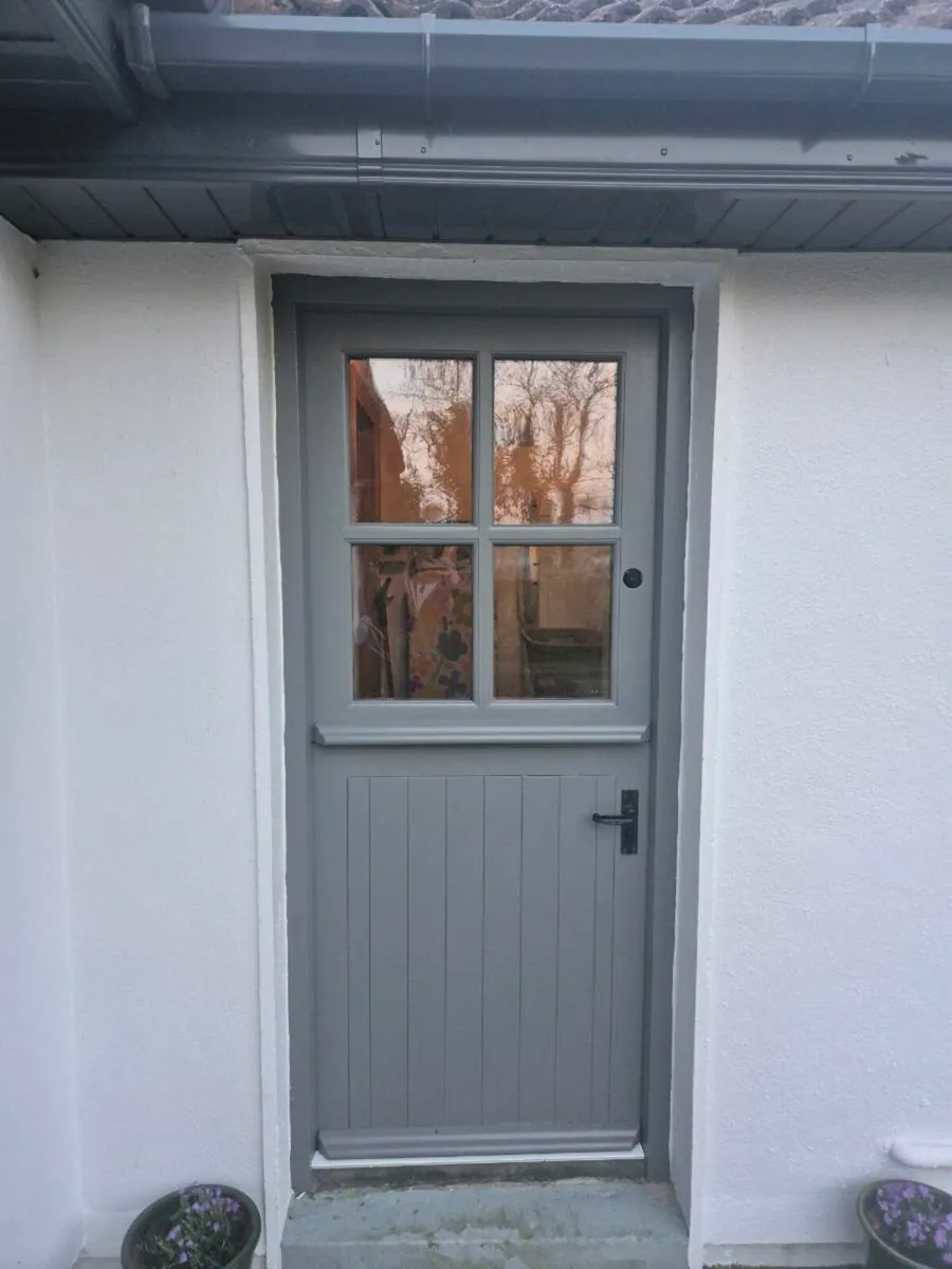 Irish Made Solid Hardwood Traditional Style Stable - Image 2