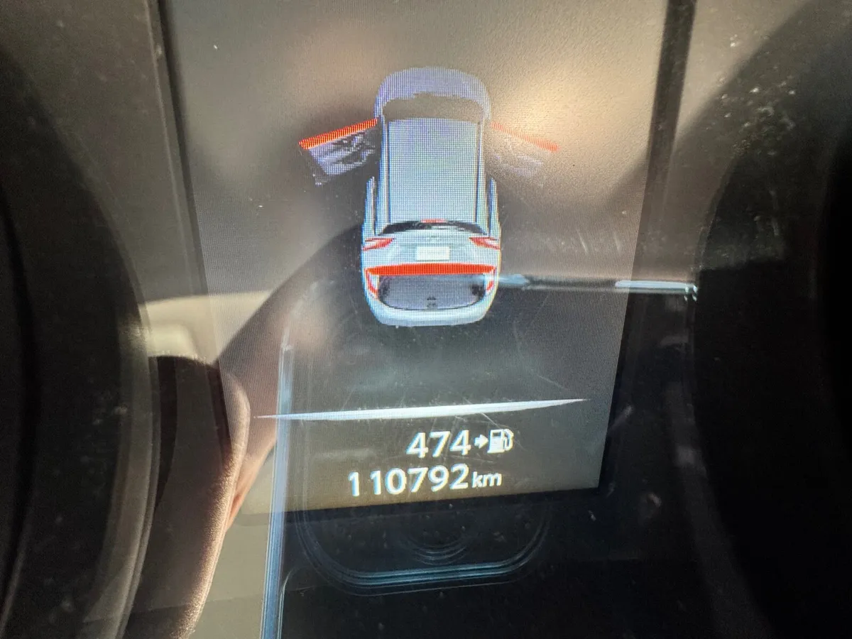 Nissan Qashqai 2015 - Image 2