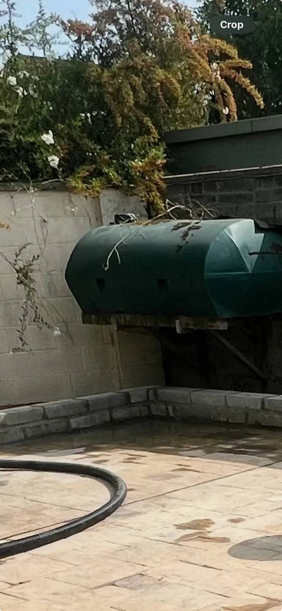 Oil tank