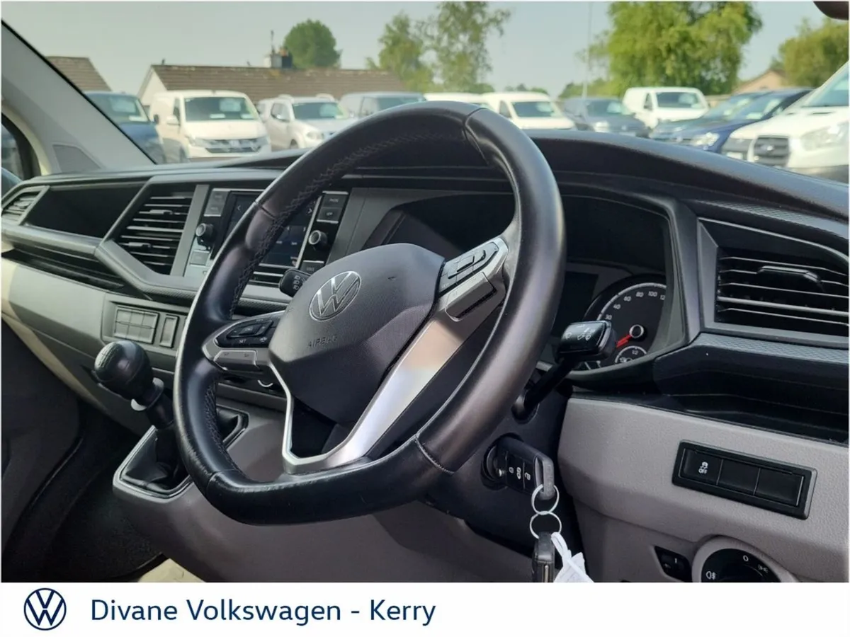 Volkswagen Transporter Trendline LWB 2.0tdi 150BH - Image 4