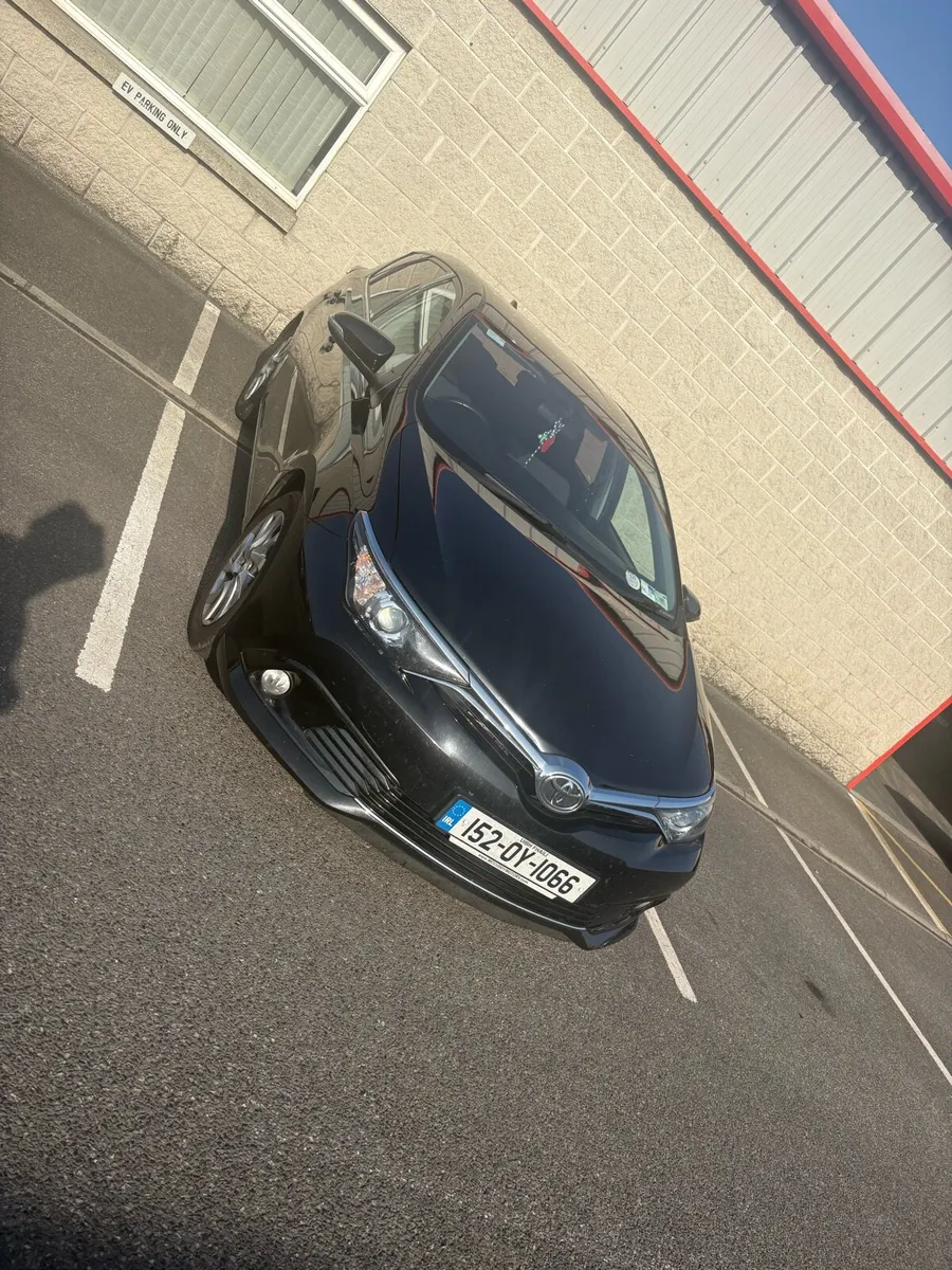 Toyota Auris - 152 - Image 4
