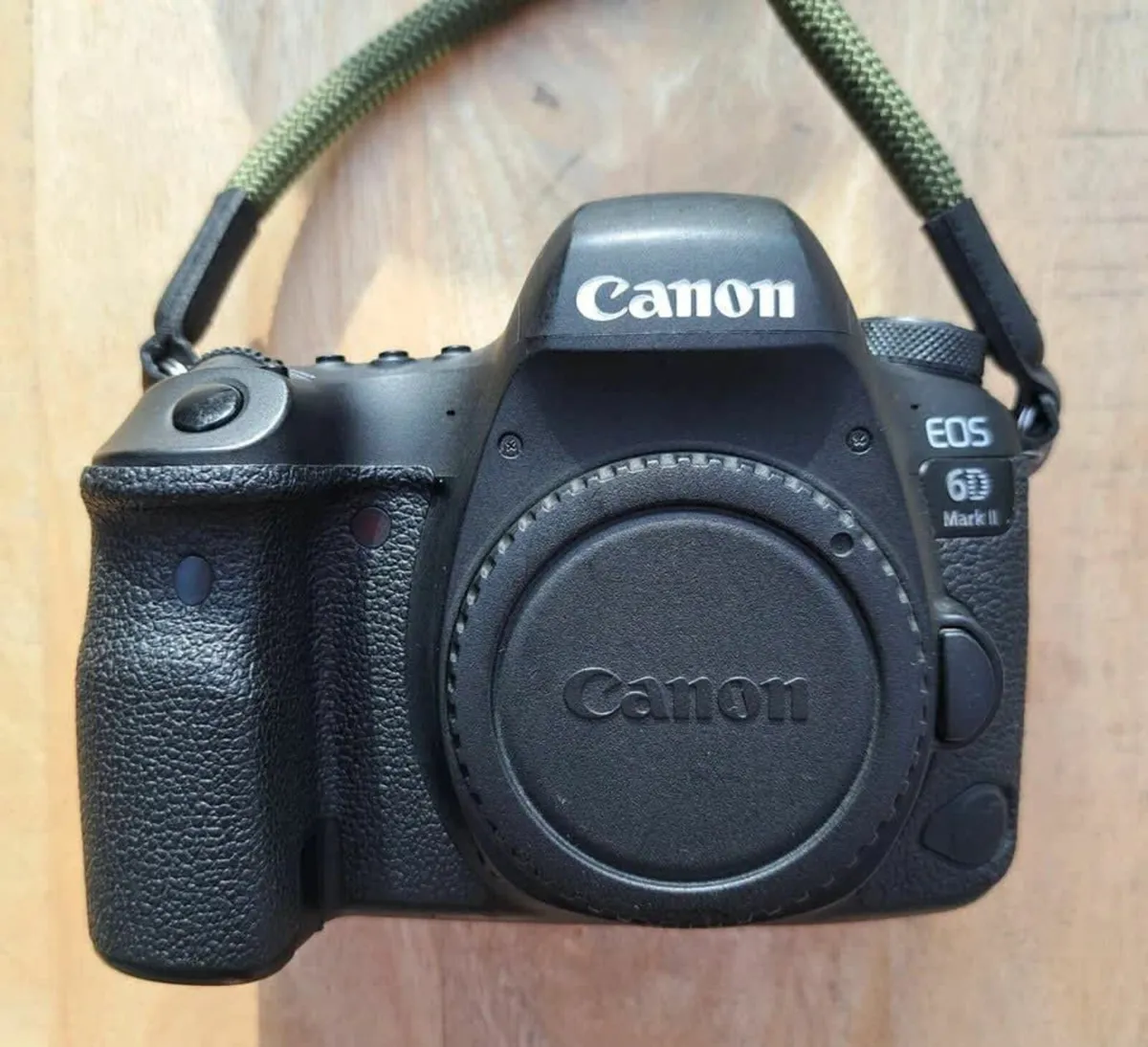 Canon EOS 6D Mark II 26.2MP - Image 3