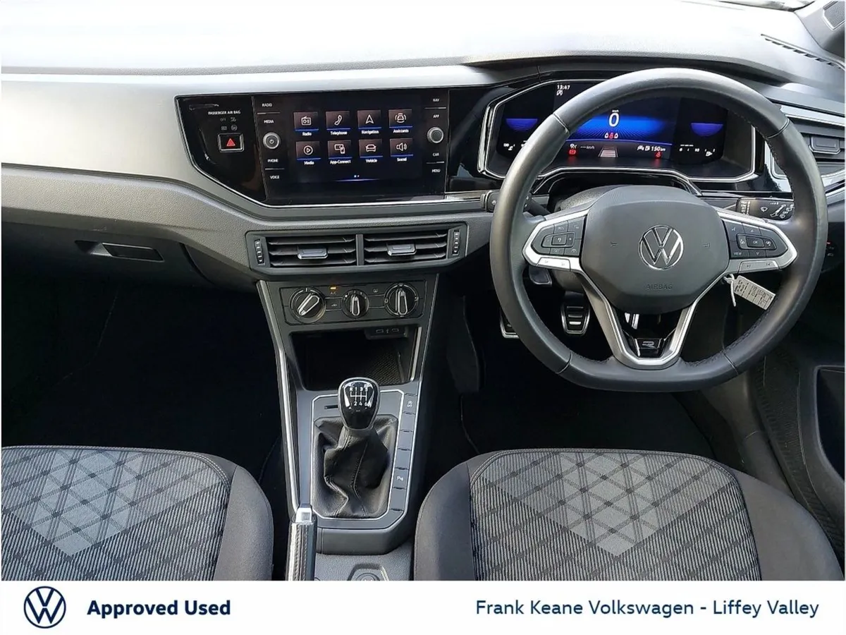 Volkswagen Taigo R-line 1.0 TSI 110HP  privacy Gl - Image 2