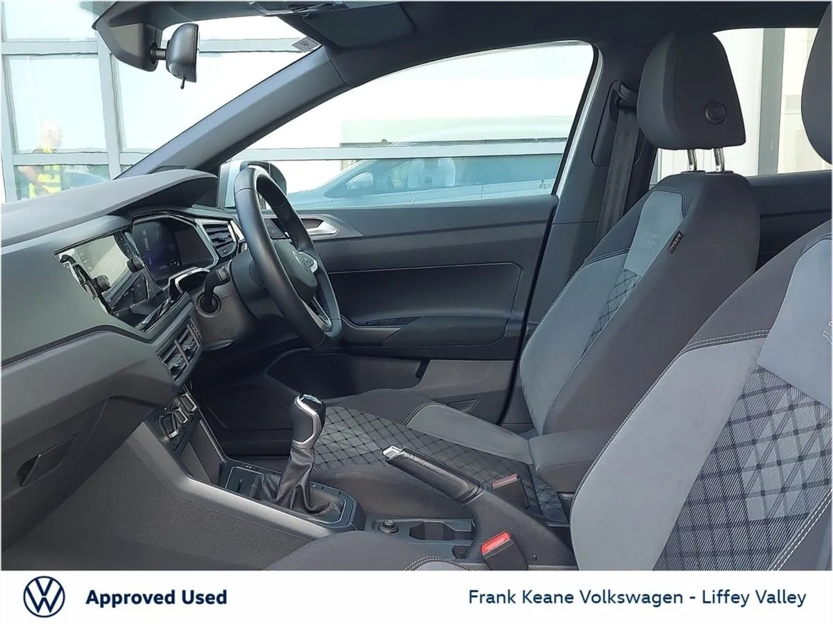 Volkswagen Taigo R-line 1.0 TSI 110HP  privacy Gl - Image 4