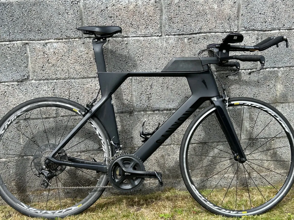 Canyon Speedmax CF 7.0 (2018) - Image 1