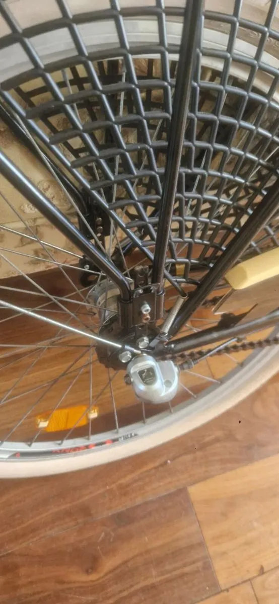 ladies' bicycle - Image 1