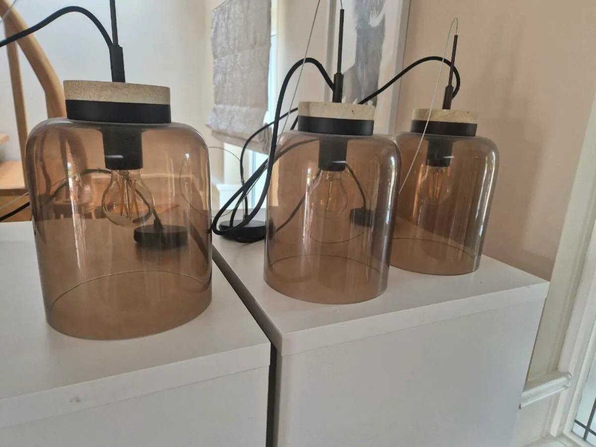 Pendants lights x3 - Image 1