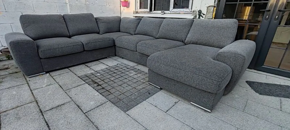 Large grey sofa - Image 2