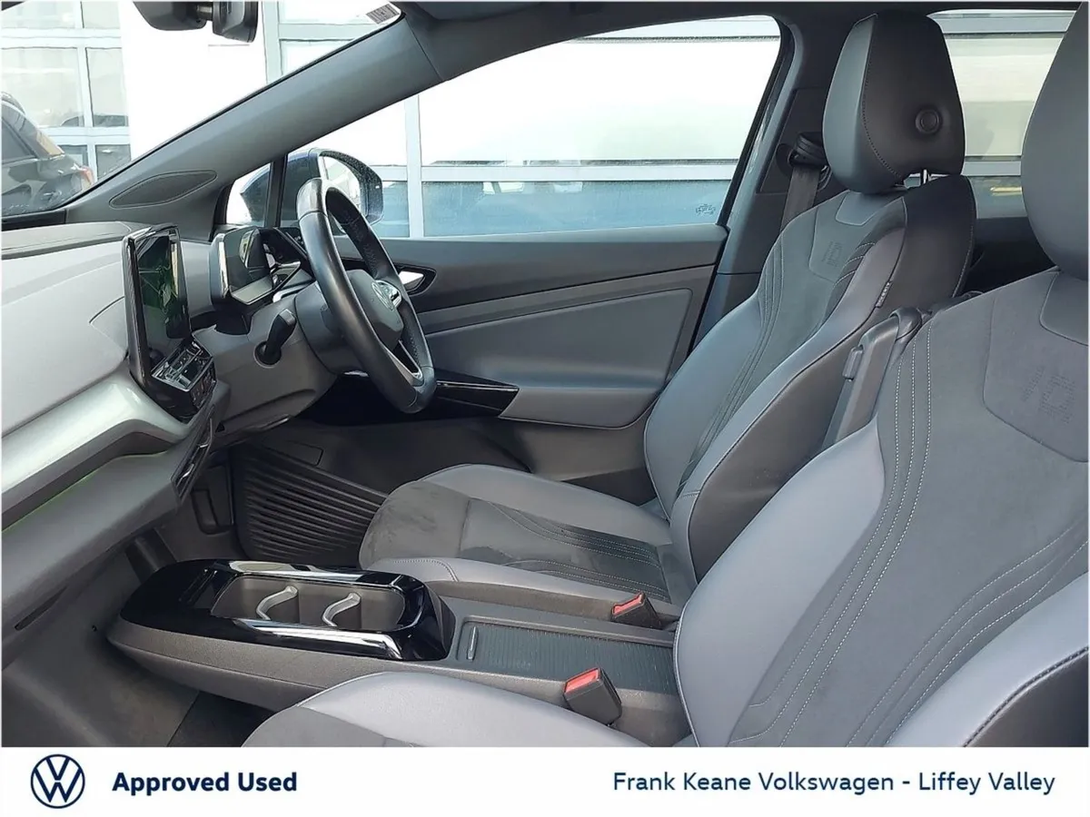 Volkswagen ID.4 77kwh Business 204HP  pcp Finance - Image 4