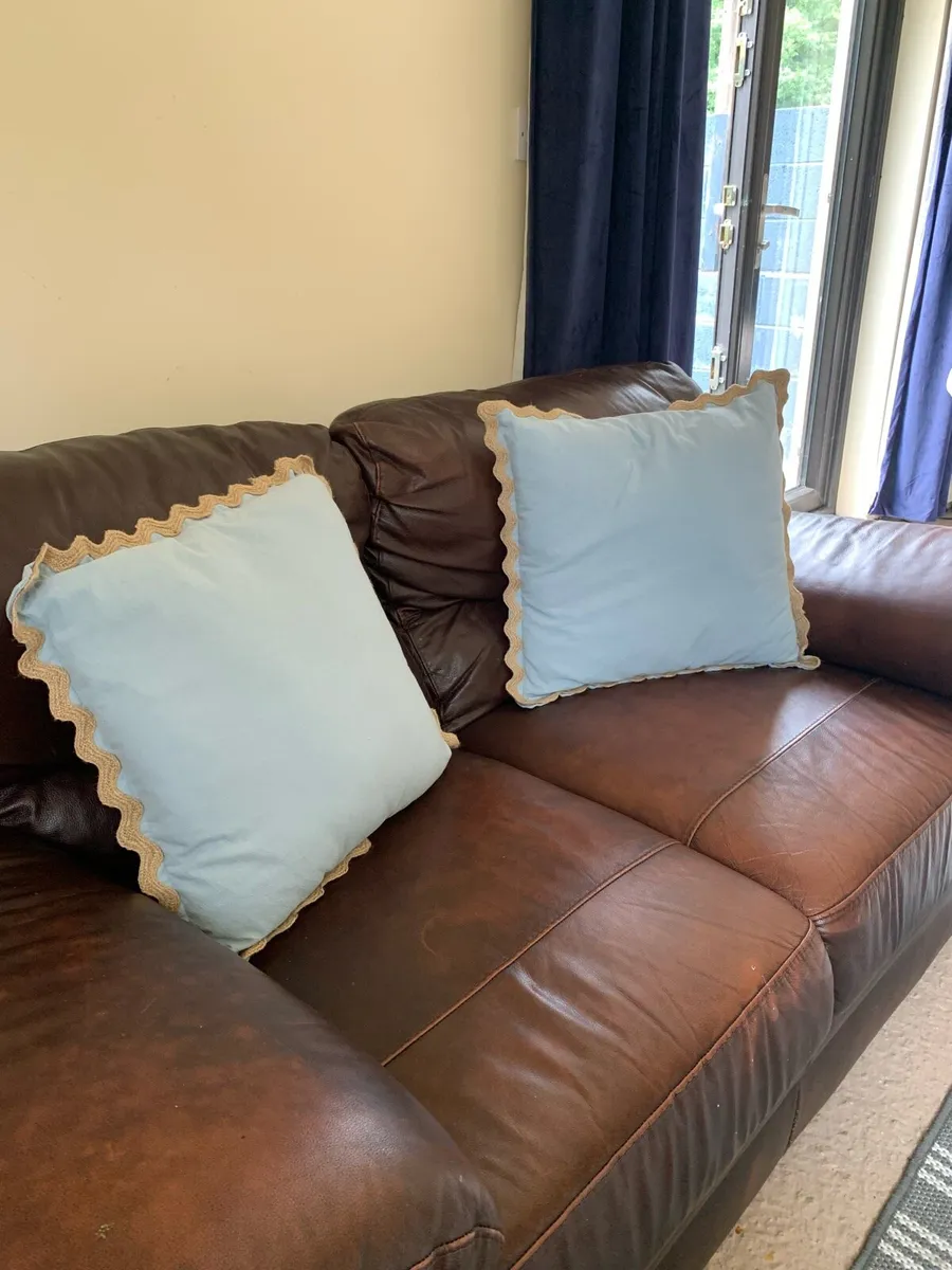 Two seater leather sofas - Image 1