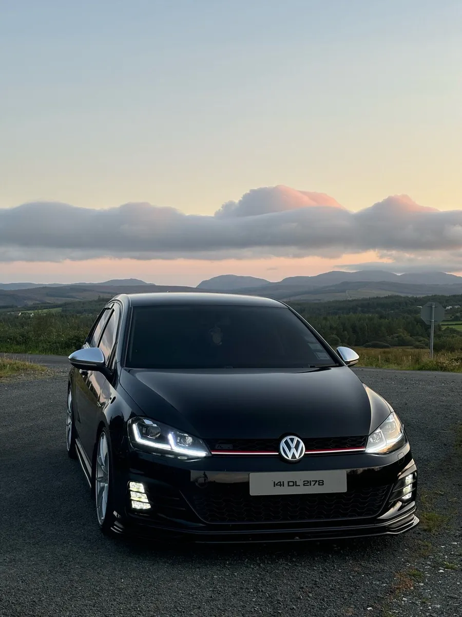 VW Golf Mk7 Manual - Image 4