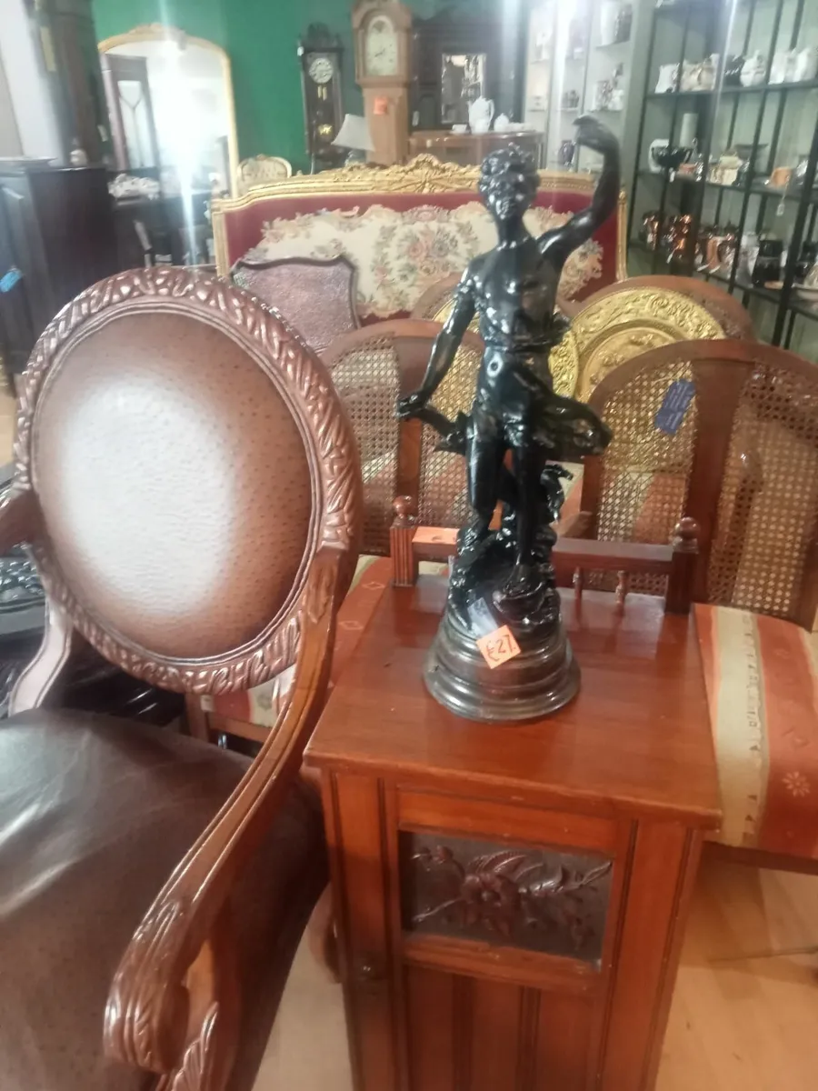 ANTIQUES..COLLECTABLES..LOADS. - Image 1