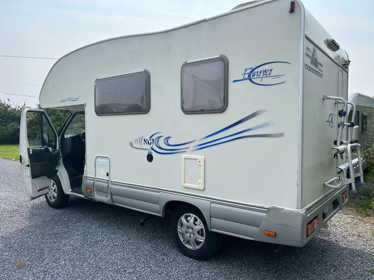 2002 Rimor Motorhome - Image 4