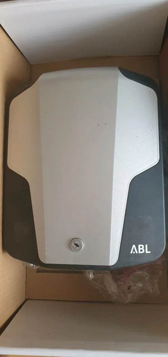 Wall mounted electric charger - Image 1
