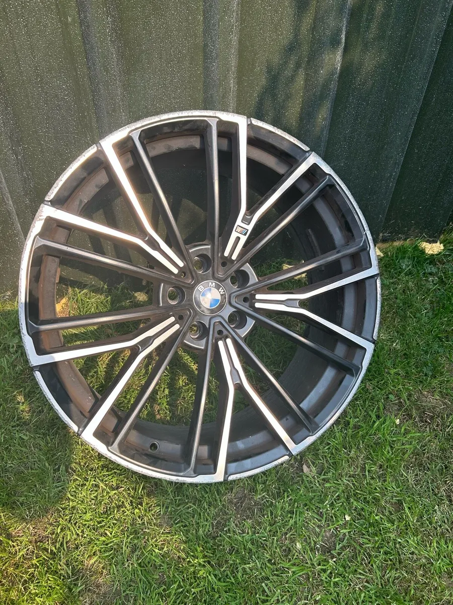 20 inch BMW alloy wheels - Image 2