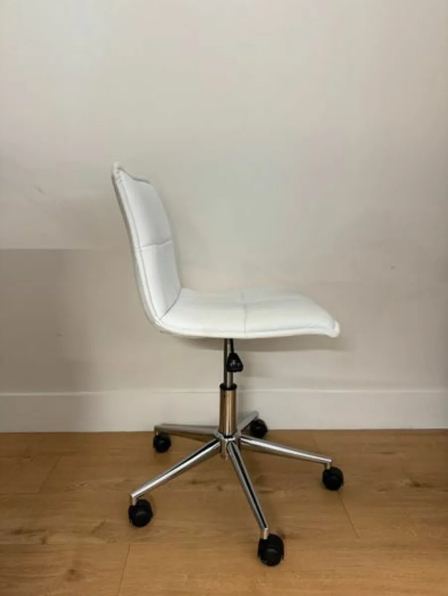 Office Chair - Image 2