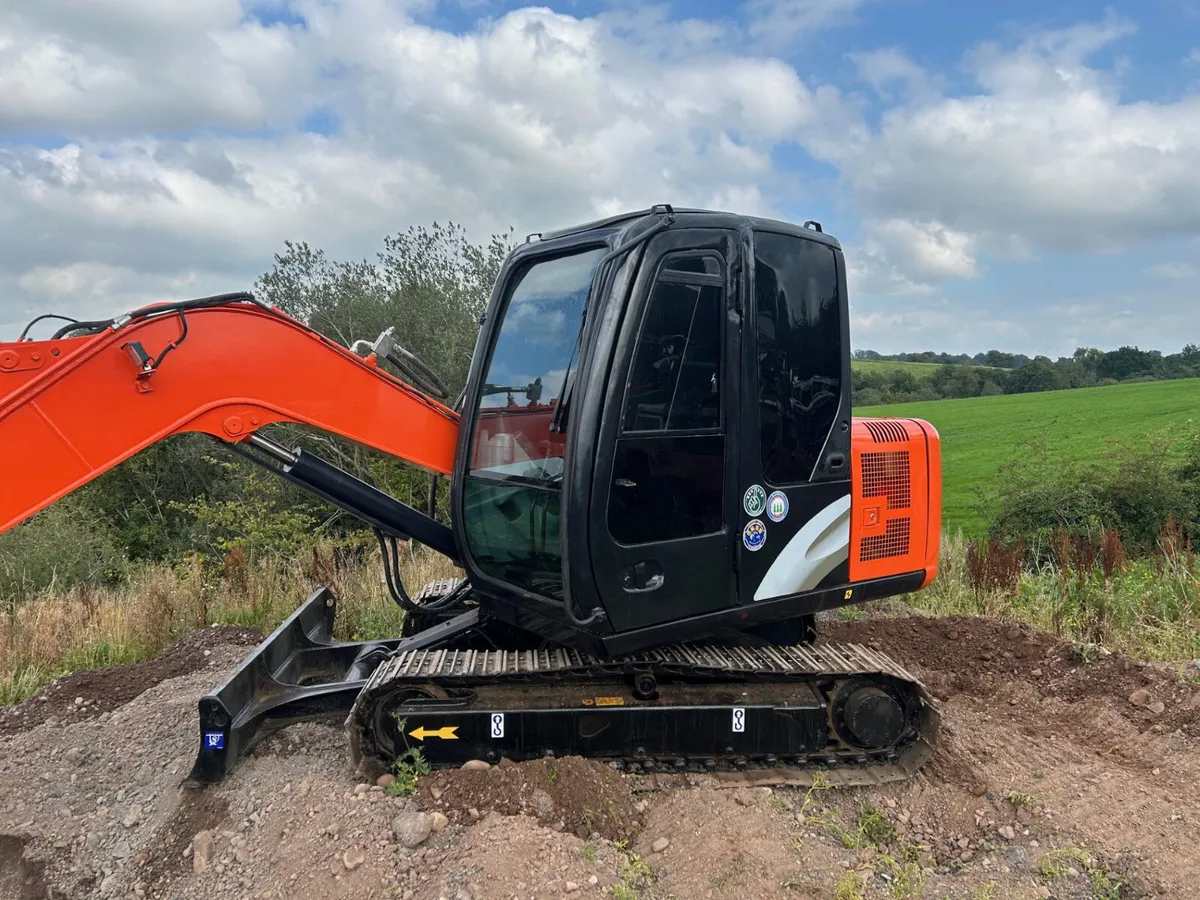 2014 Hitachi Zaxis 60 - Image 2